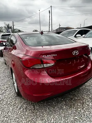 Hyundai Elantra 2016 Red