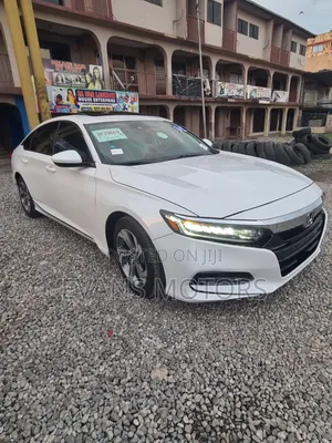 Honda Accord 2019 White