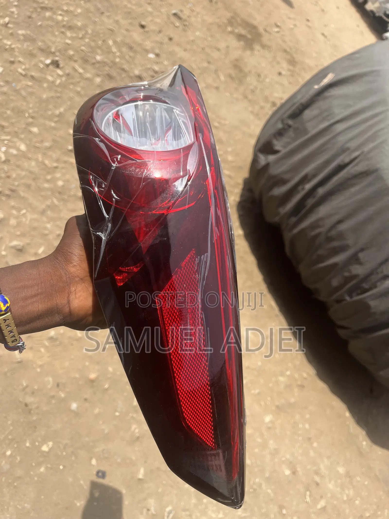 Mazda Cx9 Tail Light Half Led.