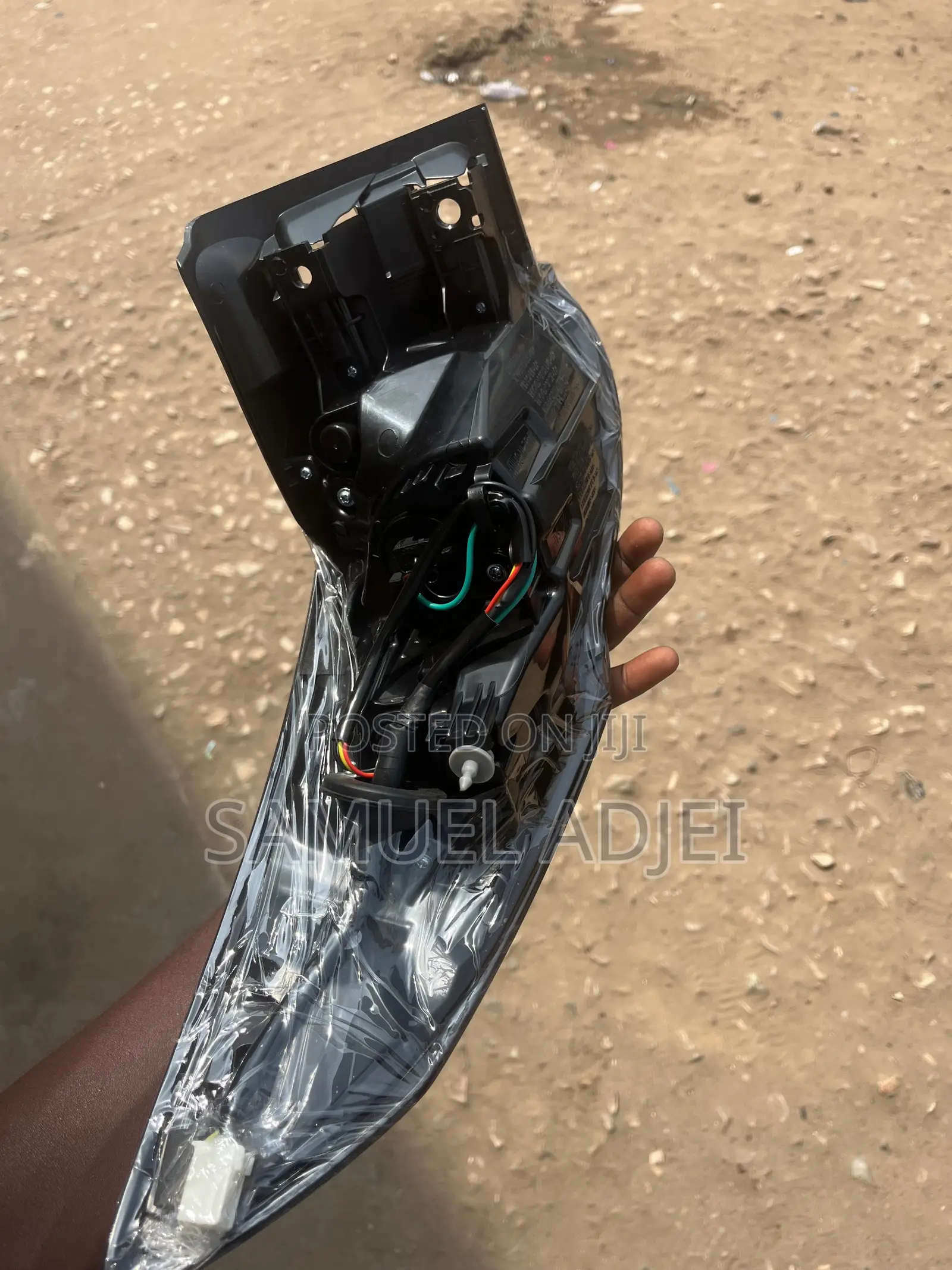 Mazda Cx9 Tail Light Half Led.