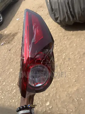 Mazda Cx9 Tail Light Half Led.