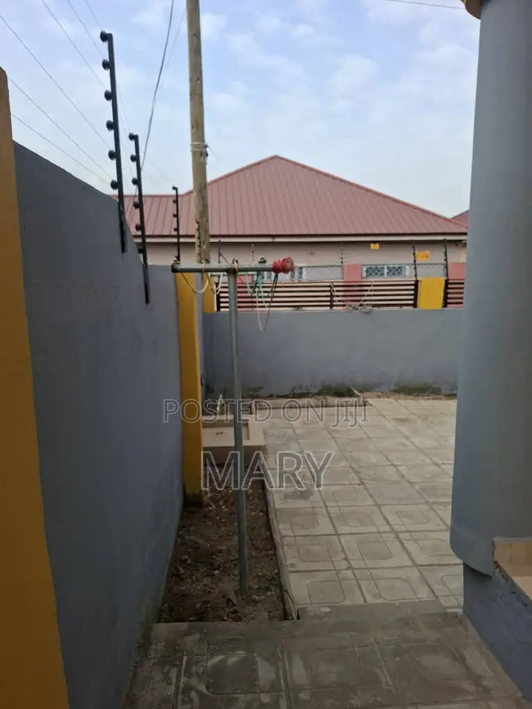 2bdrm House in Adom Estates, Tema Metropolitan for rent