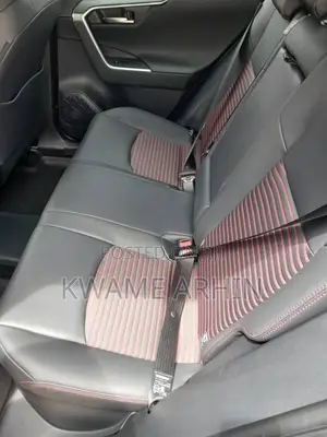 Toyota RAV4 2024 Silver