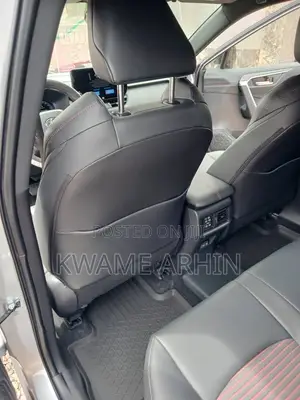 Toyota RAV4 2024 Silver