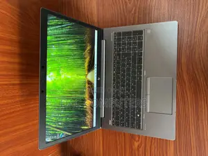 Laptop HP ZBook 15u G5 16GB Intel Core i7 SSD 256GB