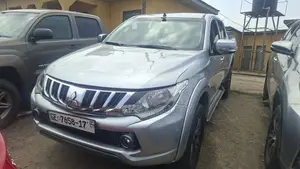 Mitsubishi L200 Double Cab 2.4 154hp 4WD 2017 Silver