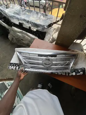 Nissan Sentra 2013-2014-2015 Grille
