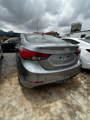 Hyundai Elantra 2015 Silver