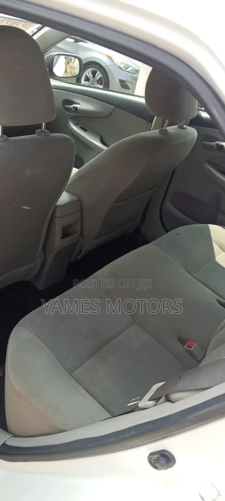 Toyota Corolla 2013 White