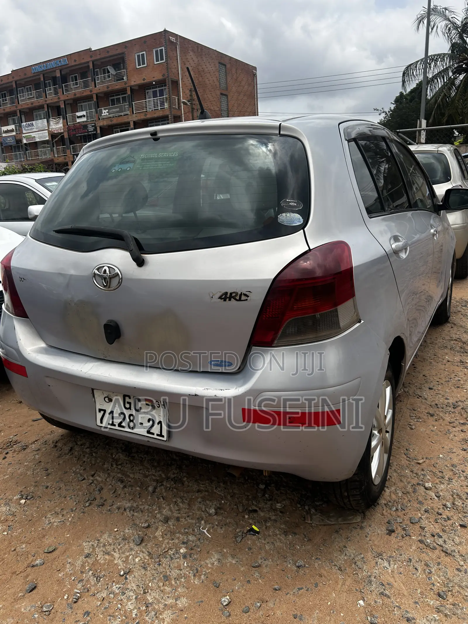 Toyota Vitz 2010 Gray
