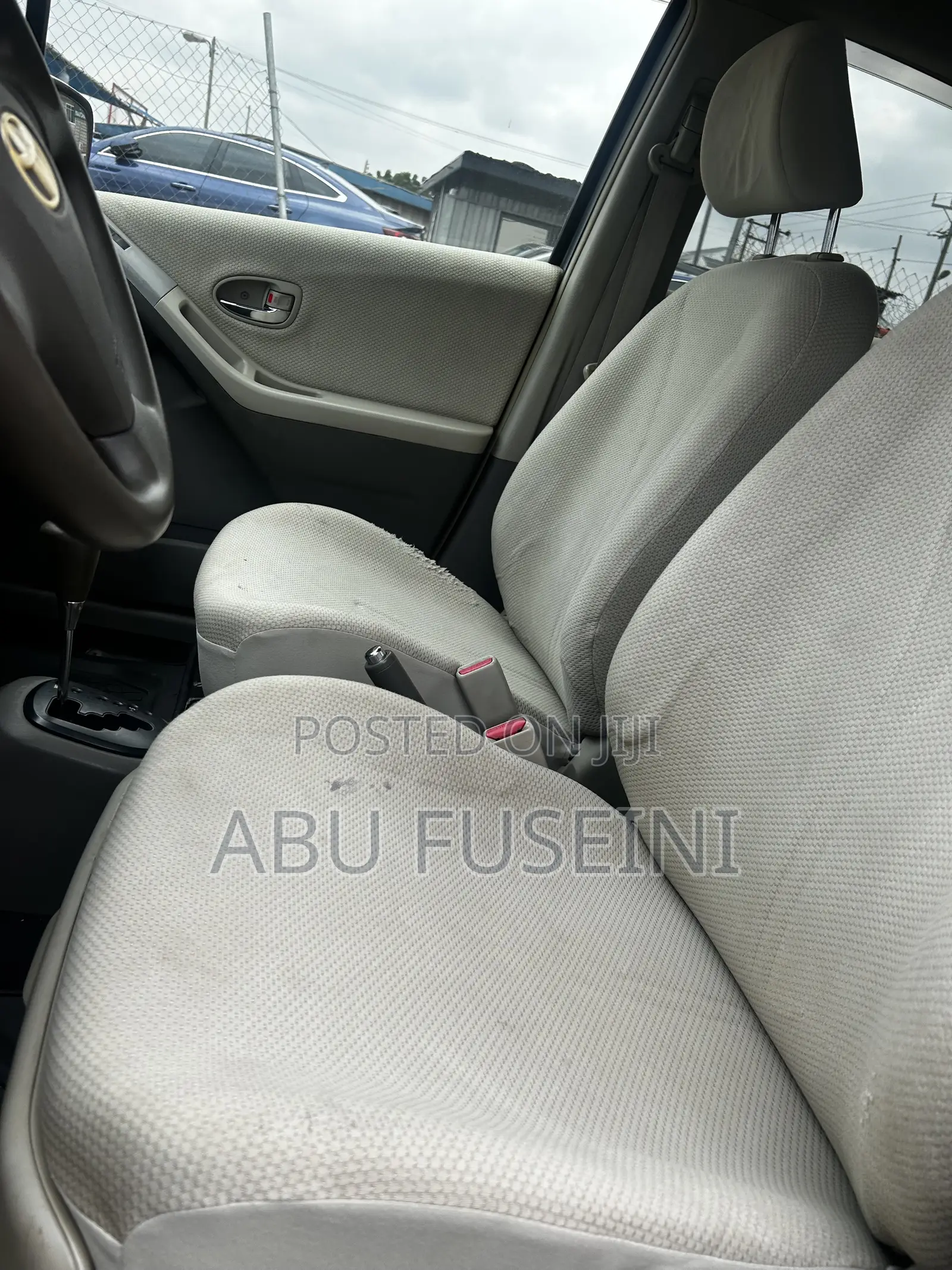 Toyota Vitz 2010 Gray