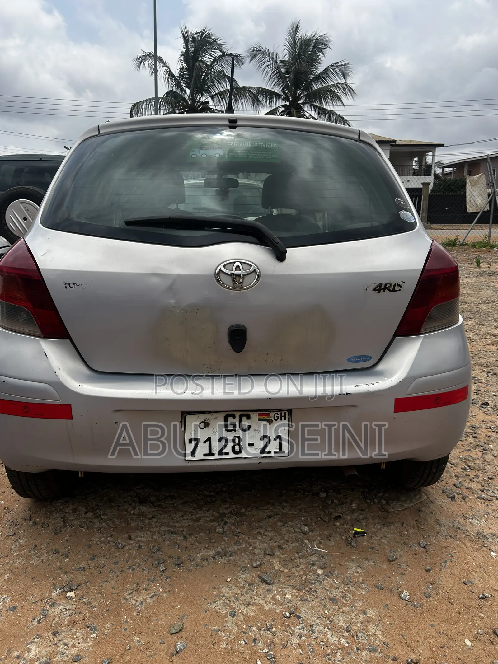 Toyota Vitz 2010 Gray