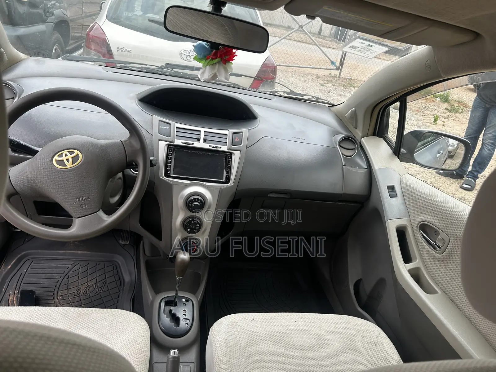 Toyota Vitz 2010 Gray