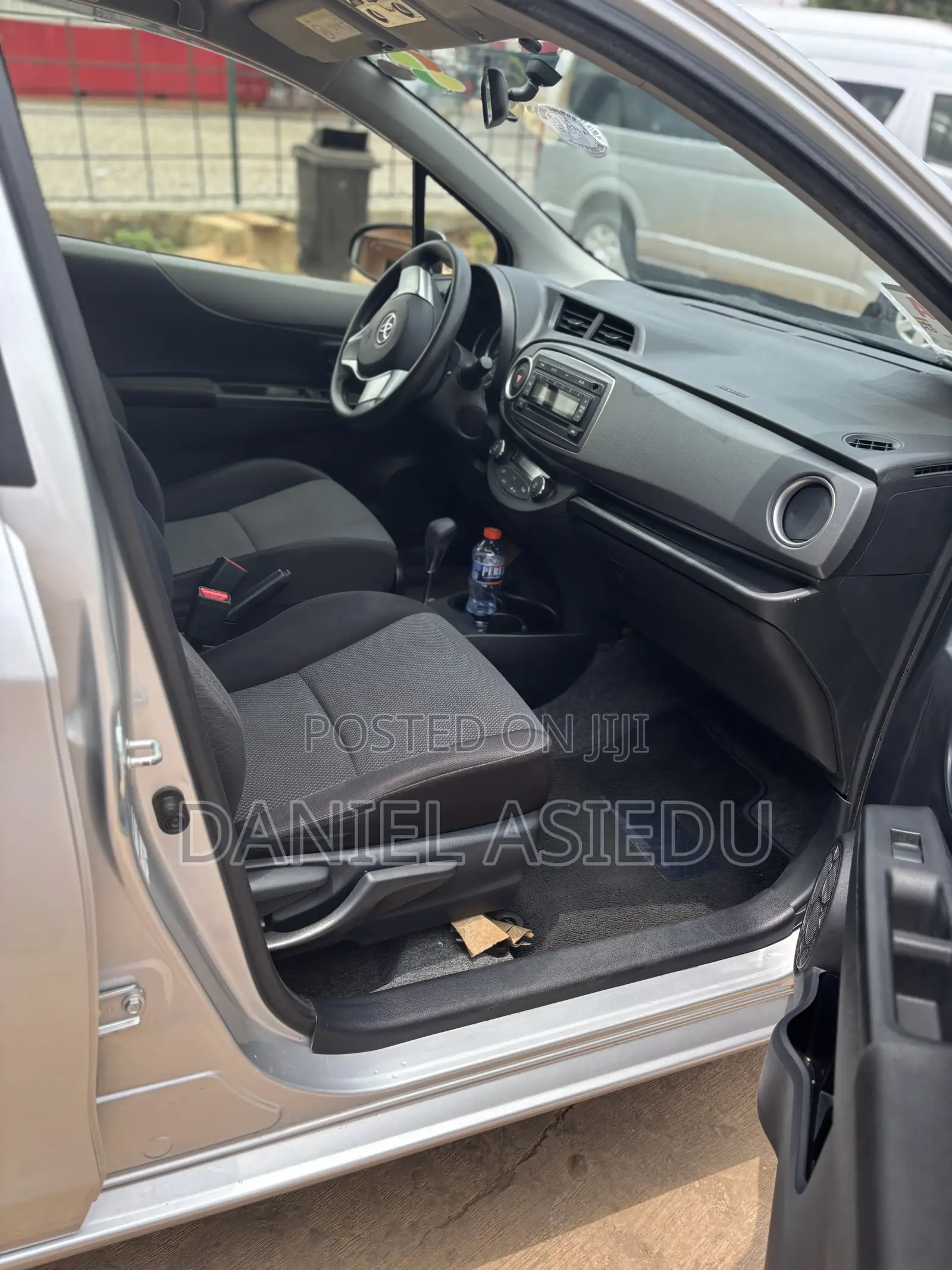 Toyota Vitz 1.3 AWD 3dr 2013 Silver