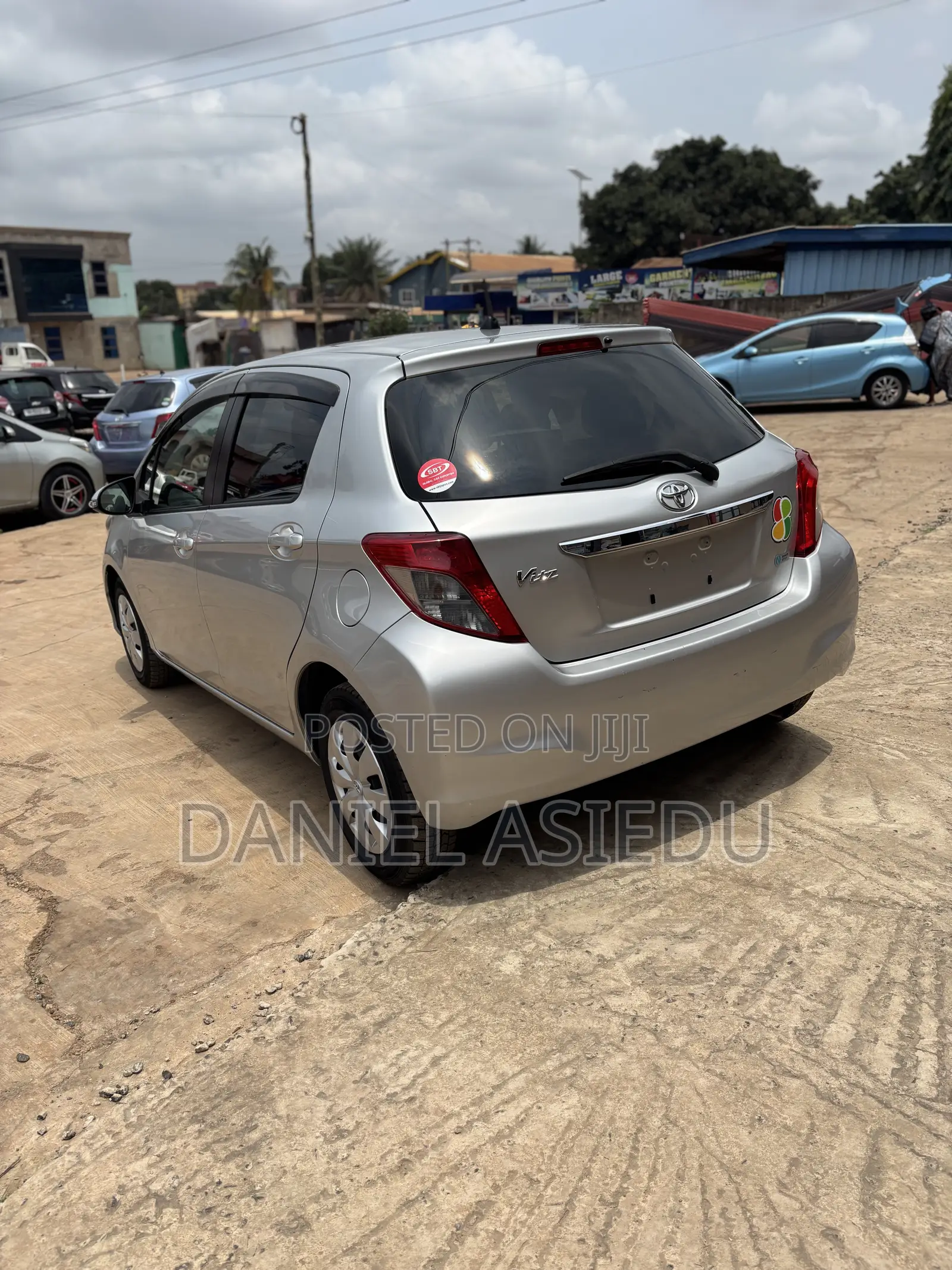 Toyota Vitz 1.3 AWD 3dr 2013 Silver