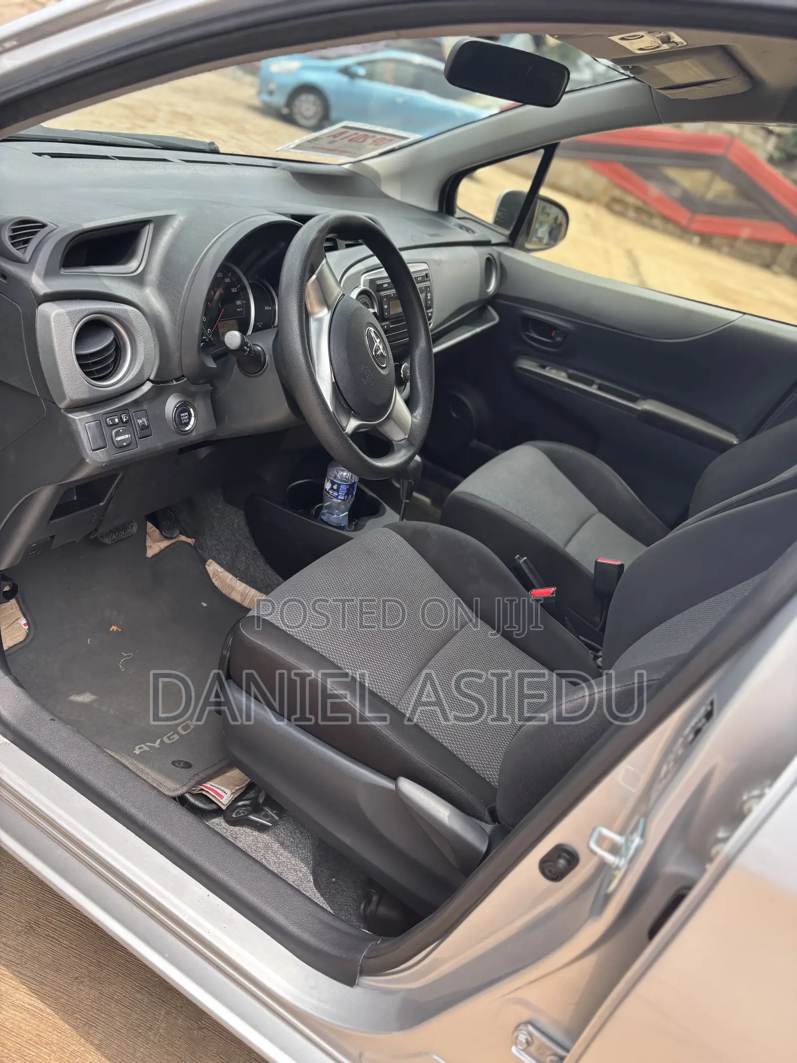 Toyota Vitz 1.3 AWD 3dr 2013 Silver