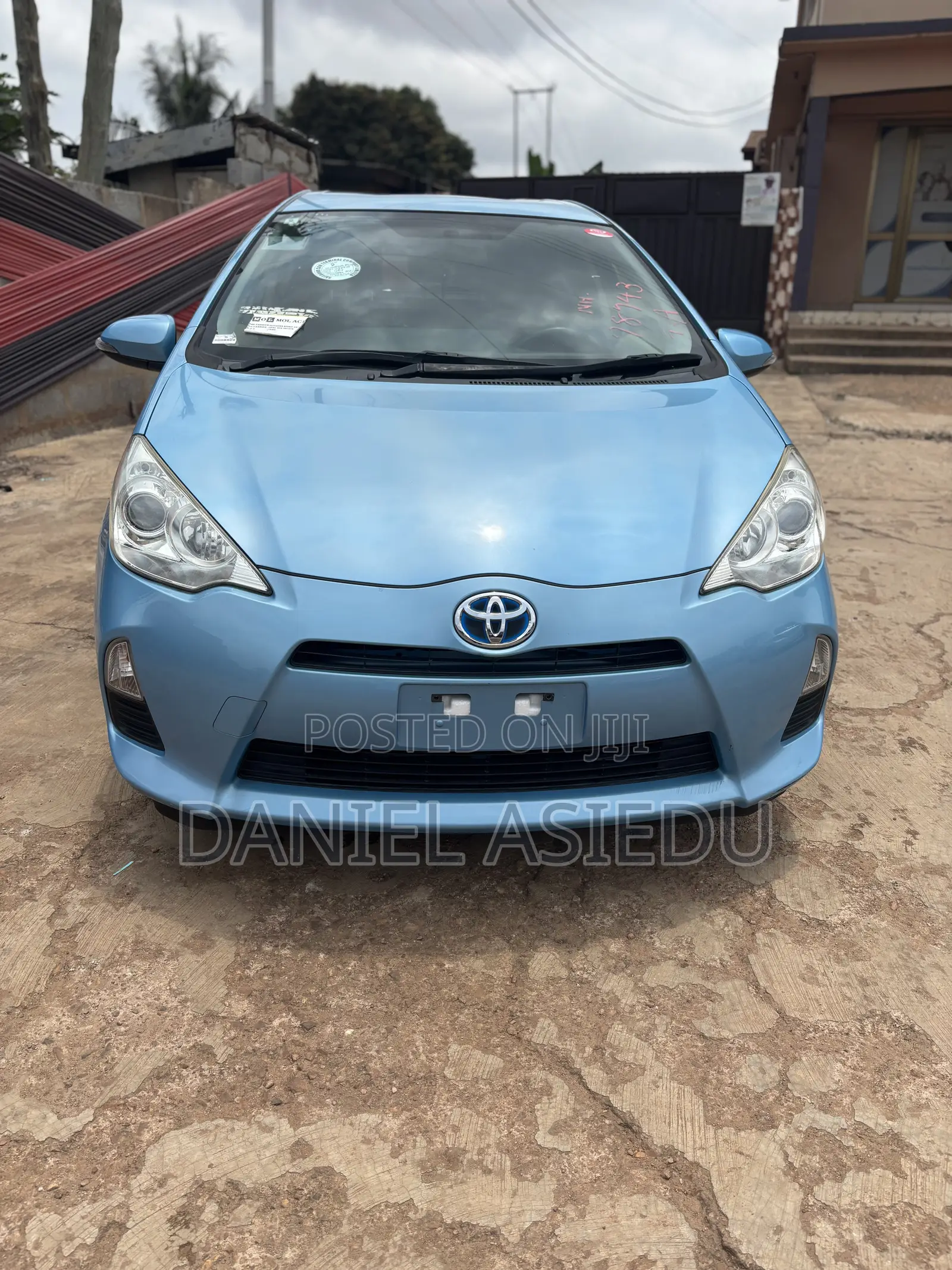 Toyota Aqua 2013 Blue