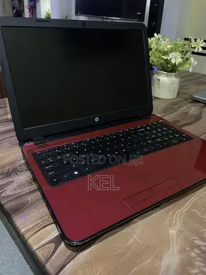 Laptop HP 15-f272wm 8GB Intel Core i5 HDD 500GB