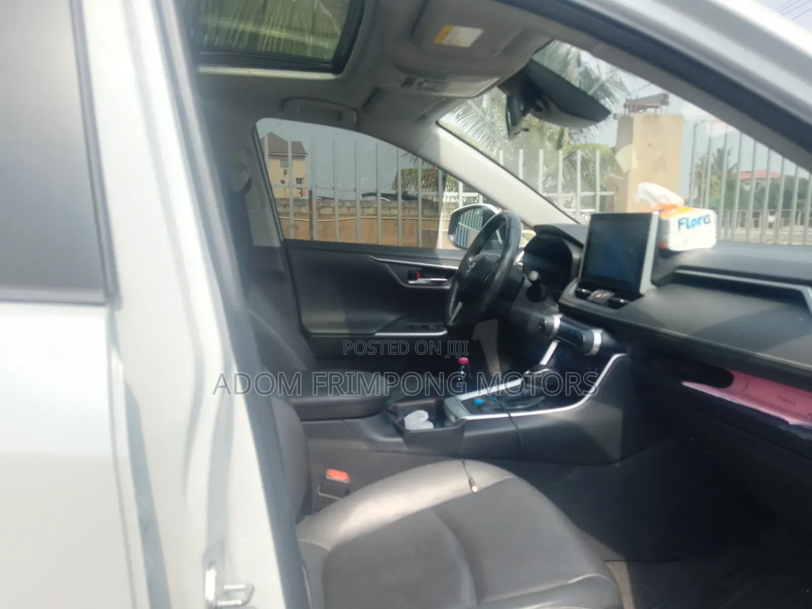 Toyota RAV4 2023 White