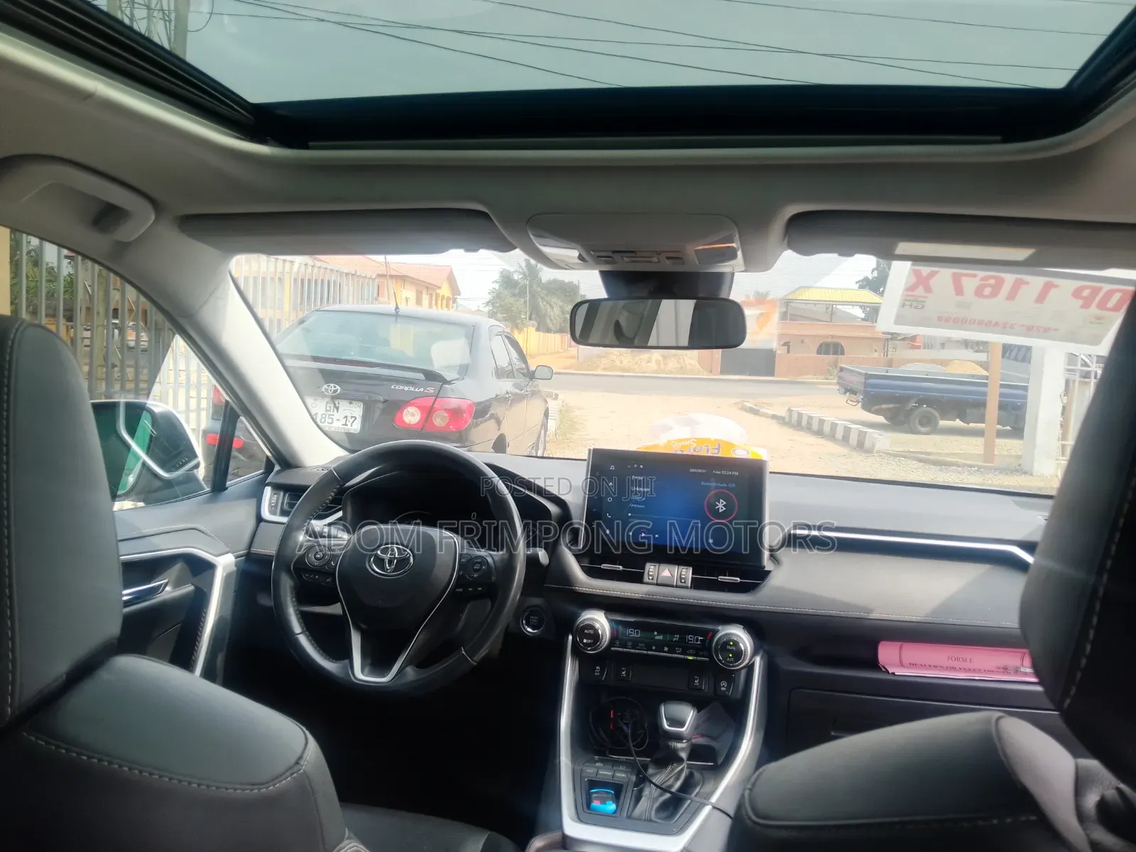 Toyota RAV4 2023 White