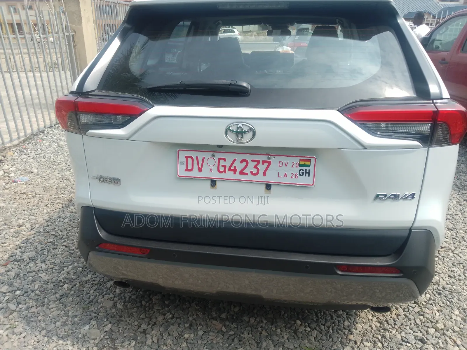 Toyota RAV4 2023 White