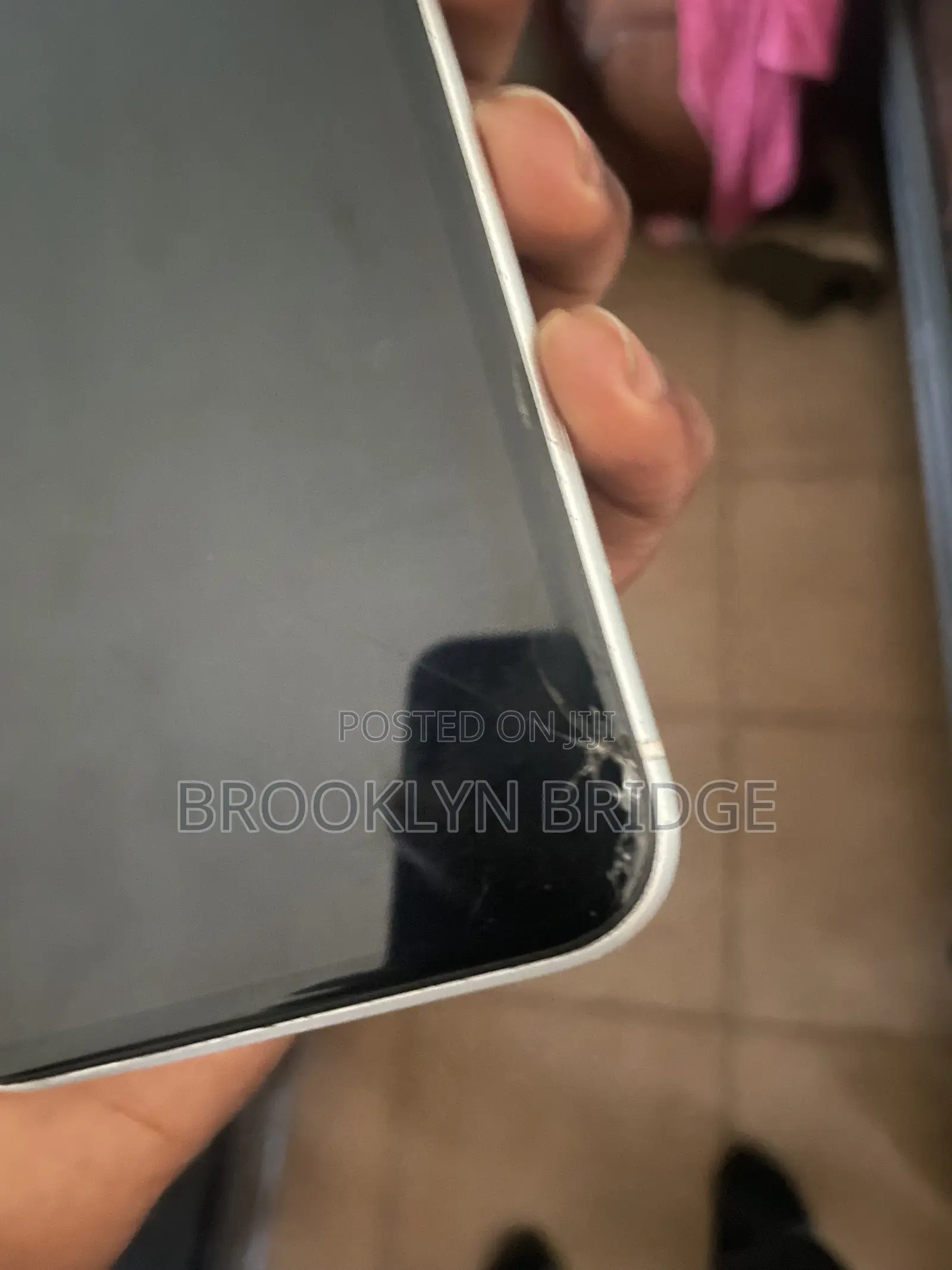 Apple iPhone XR 64 GB White