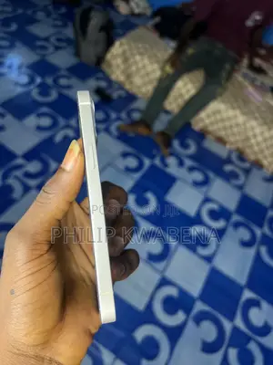 Apple iPhone 13 128 GB White