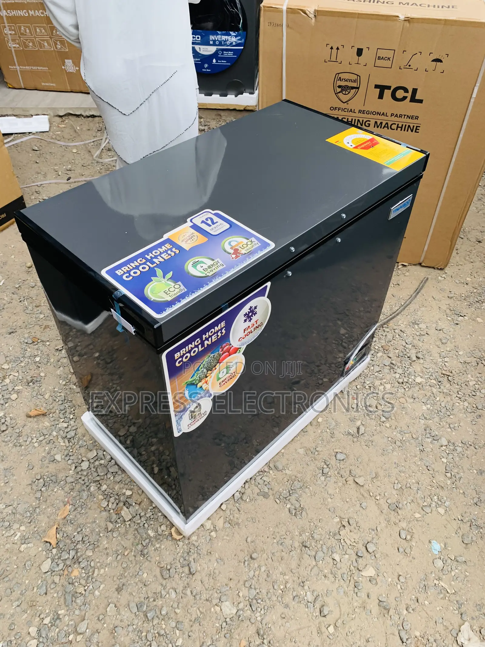 Lovely New Nasco NAS-250FL Chest Freezer - 200 Litres Silver