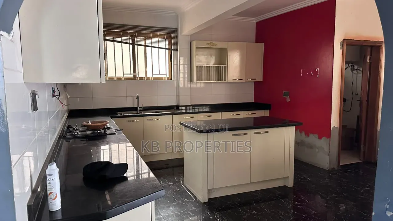 10bdrm Mansion in Kb Properties, Ability for rent