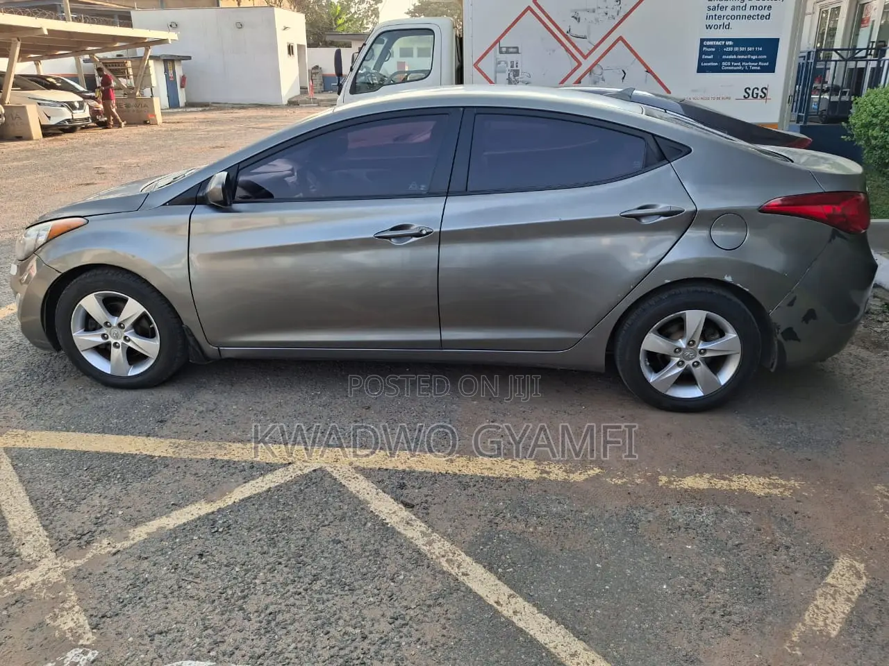 Hyundai Elantra GLS Sedan FWD (1.8L 4cyl 6A) 2013 Gray