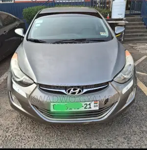 Hyundai Elantra GLS Sedan FWD (1.8L 4cyl 6A) 2013 Gray