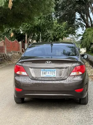 Hyundai Accent SE Sedan 2016 Gray