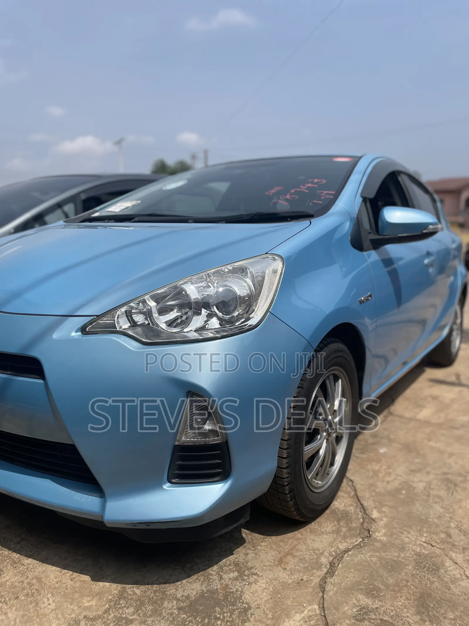 Toyota Aqua 2013 Blue
