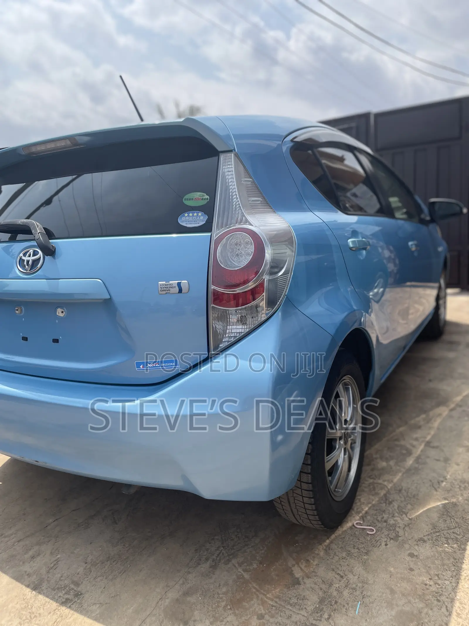 Toyota Aqua 2013 Blue