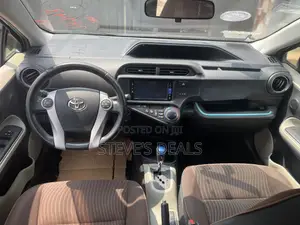 Toyota Aqua 2013 Blue