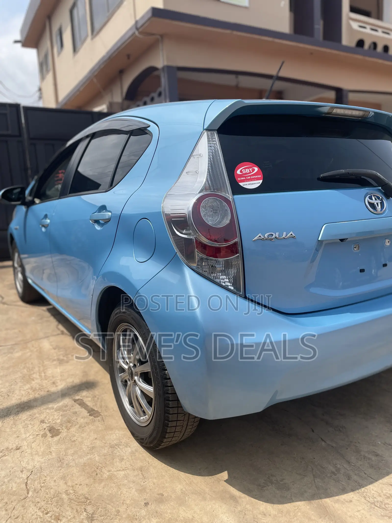Toyota Aqua 2013 Blue