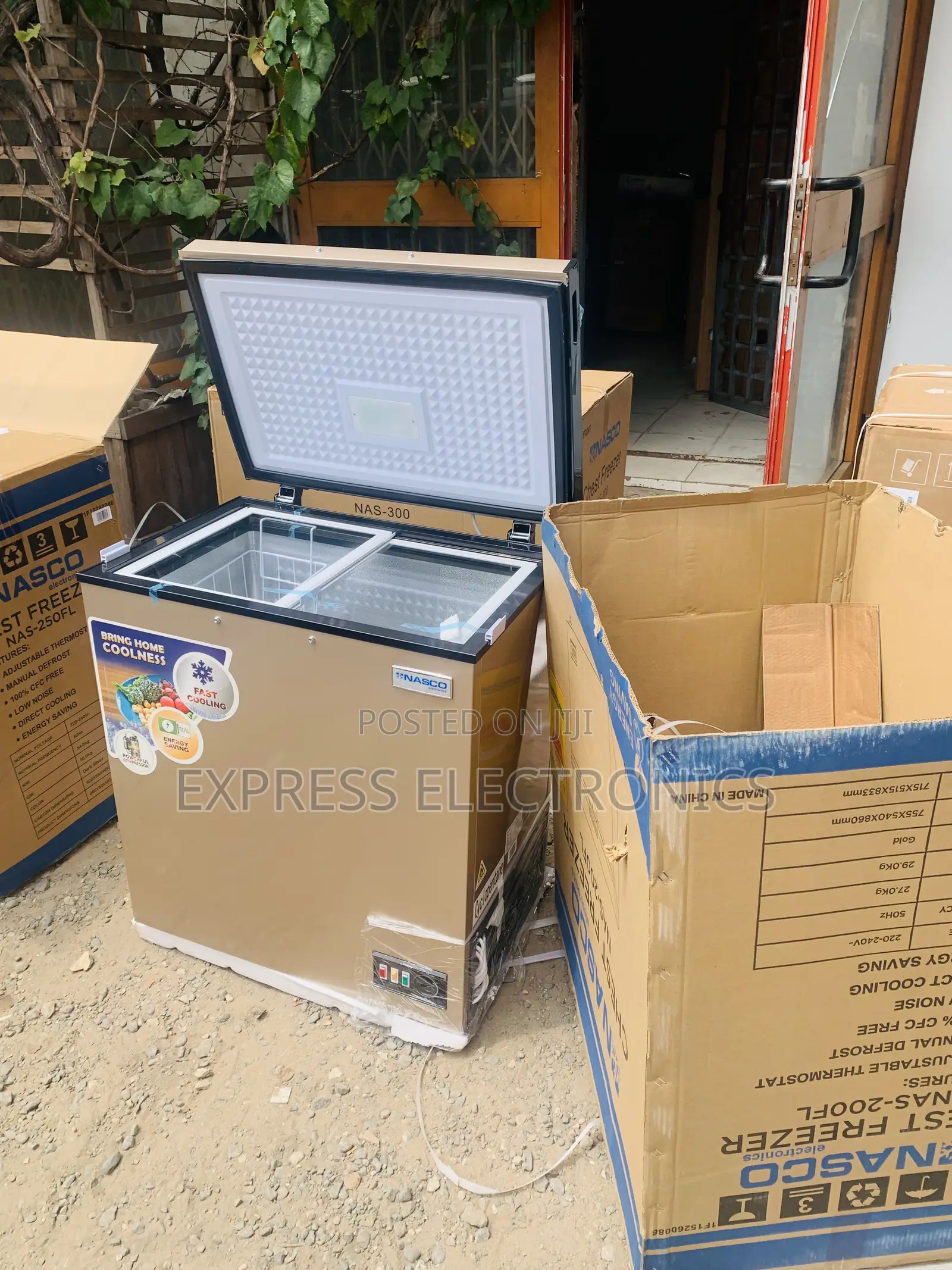 High Quality Single Door Nasco 150L Chest Freezer (NAS-200FL-G)