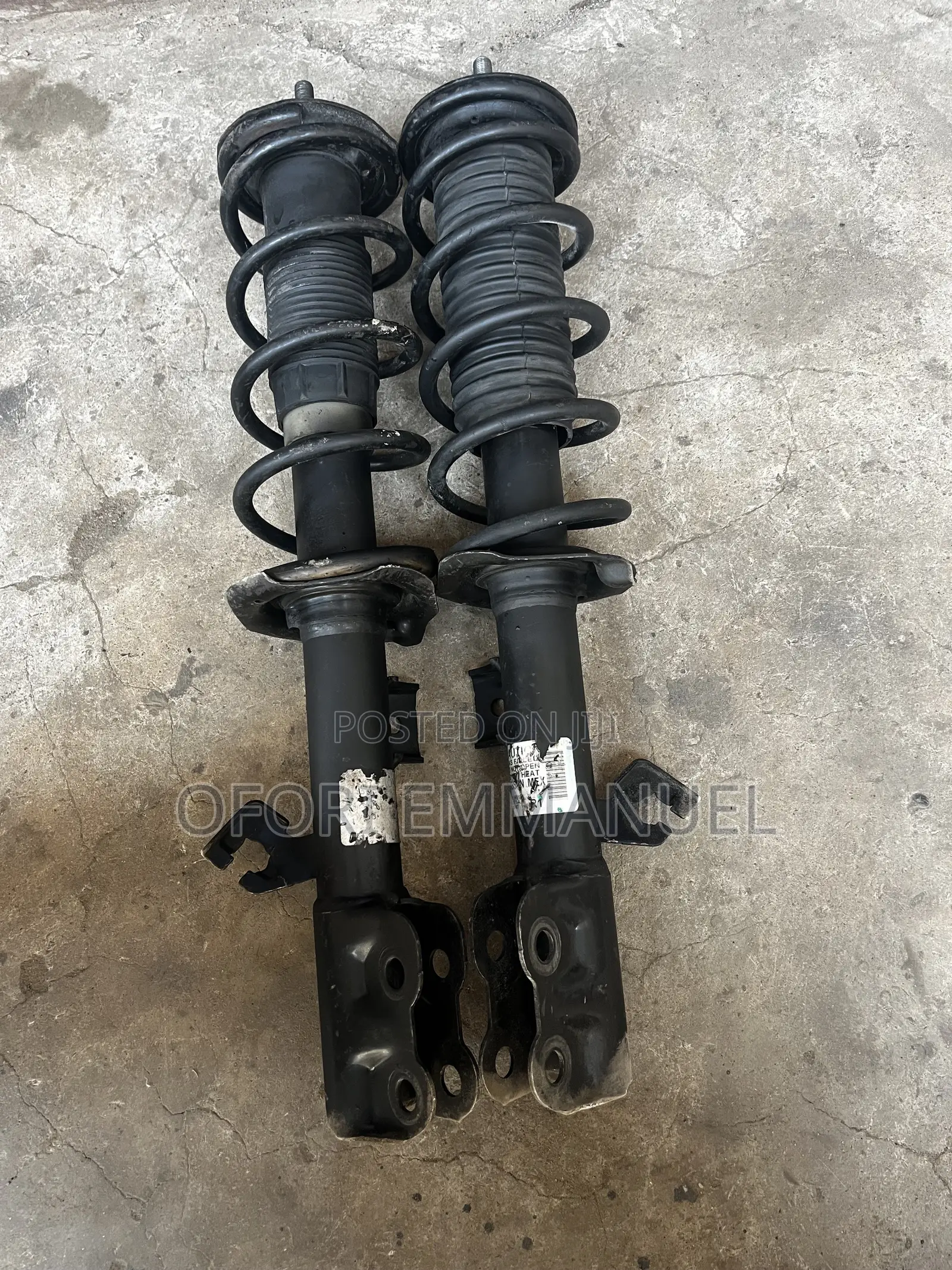 Nissan Kicks Front Shocks