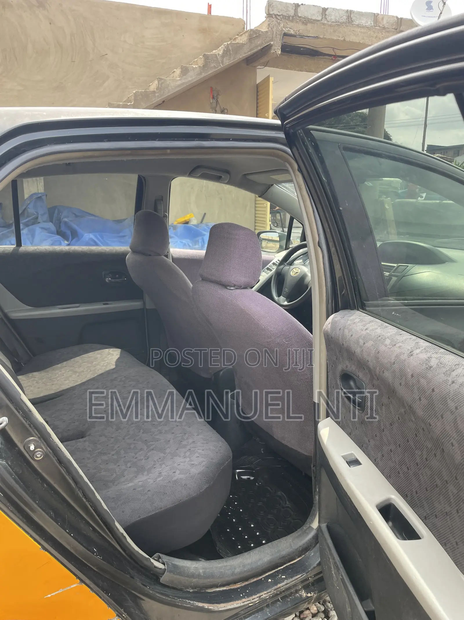 Toyota Vitz 2009 Black