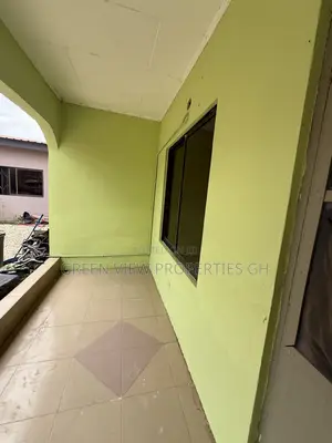 1bdrm Apartment in West Hills Mall Area for rent