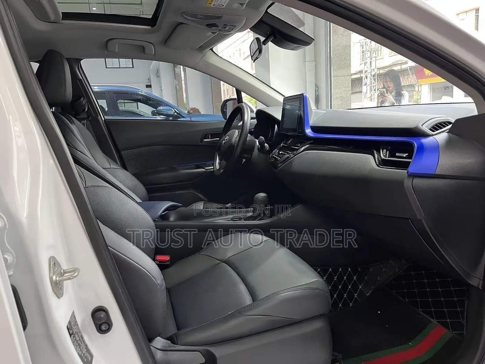 Toyota C-HR 2022 White