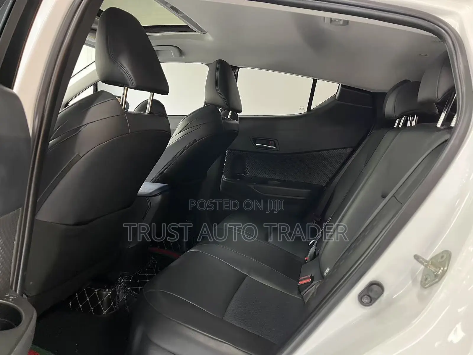 Toyota C-HR 2022 White