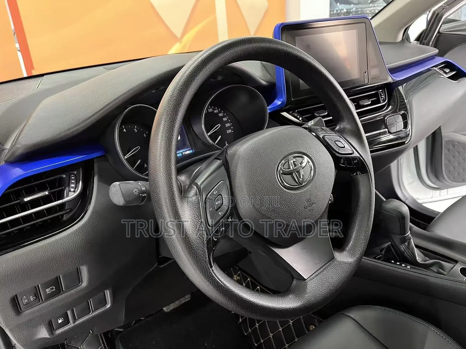Toyota C-HR 2022 White
