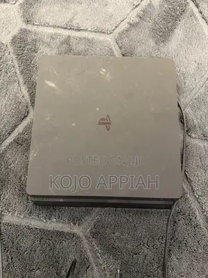 Ps4 Slim 1 TB With 2 Controllers and With FIFA 19 Installed.