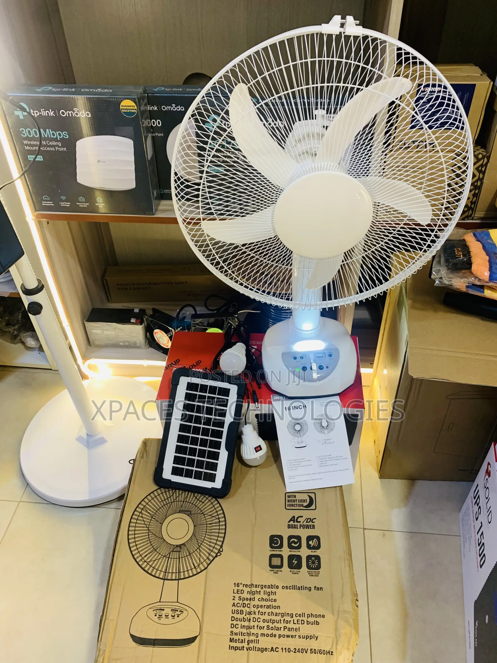 Portable Stand Solar Rechargeable Table Fan With 2 LED Bulbs , 16inch