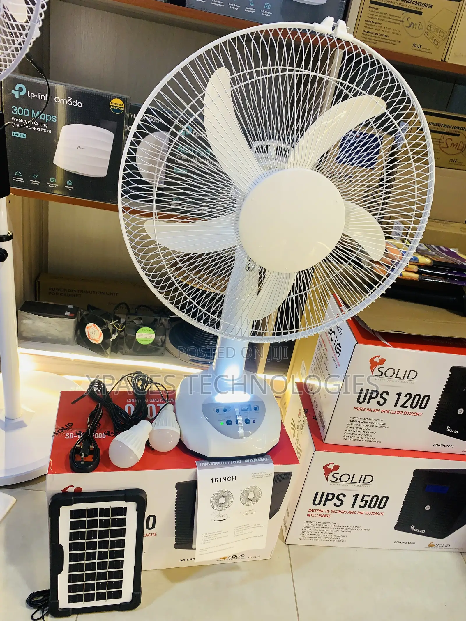 Portable Stand Solar Rechargeable Table Fan With 2 LED Bulbs , 16inch