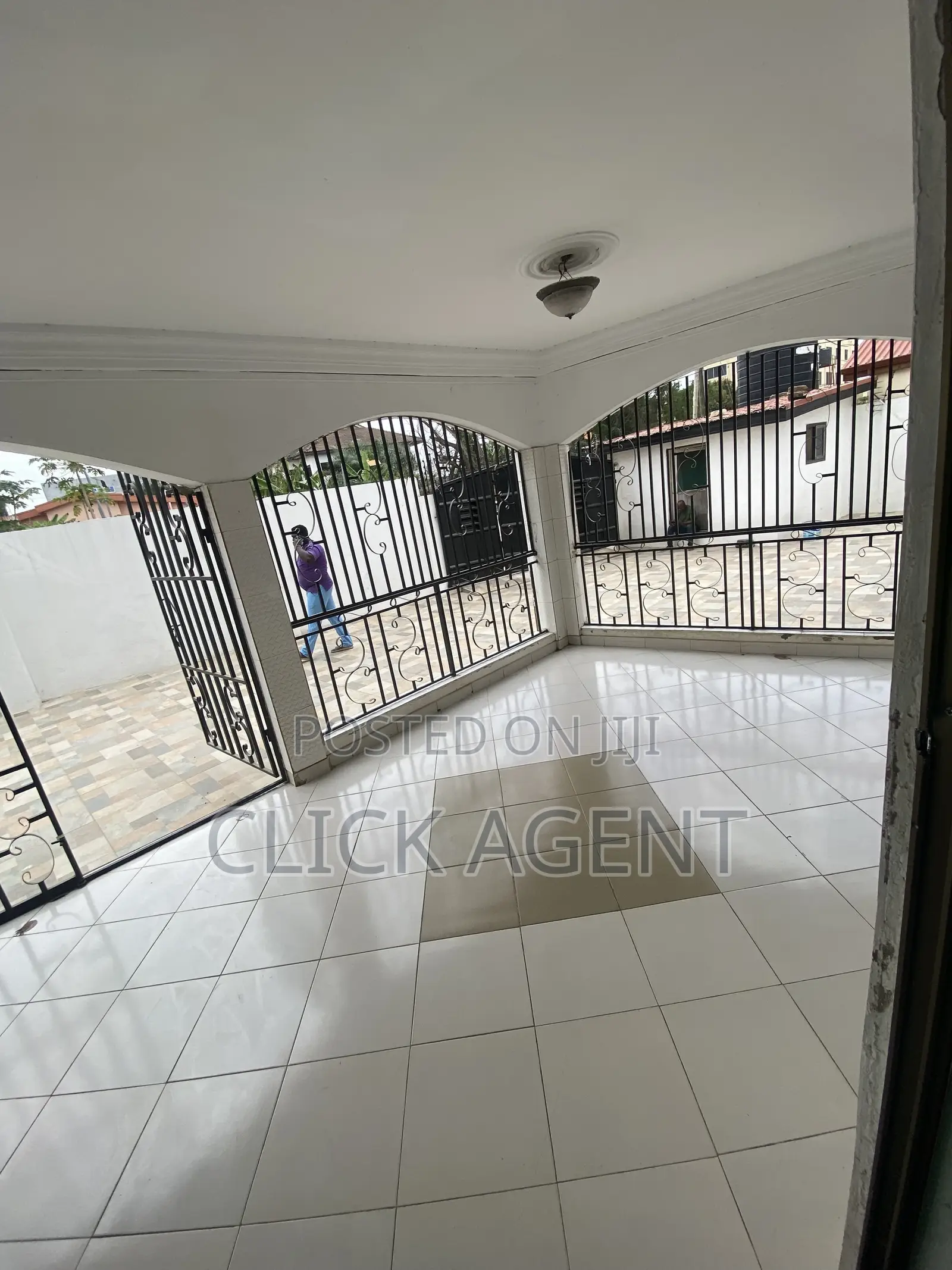4bdrm House in East Legon, A&C Mall Area for rent