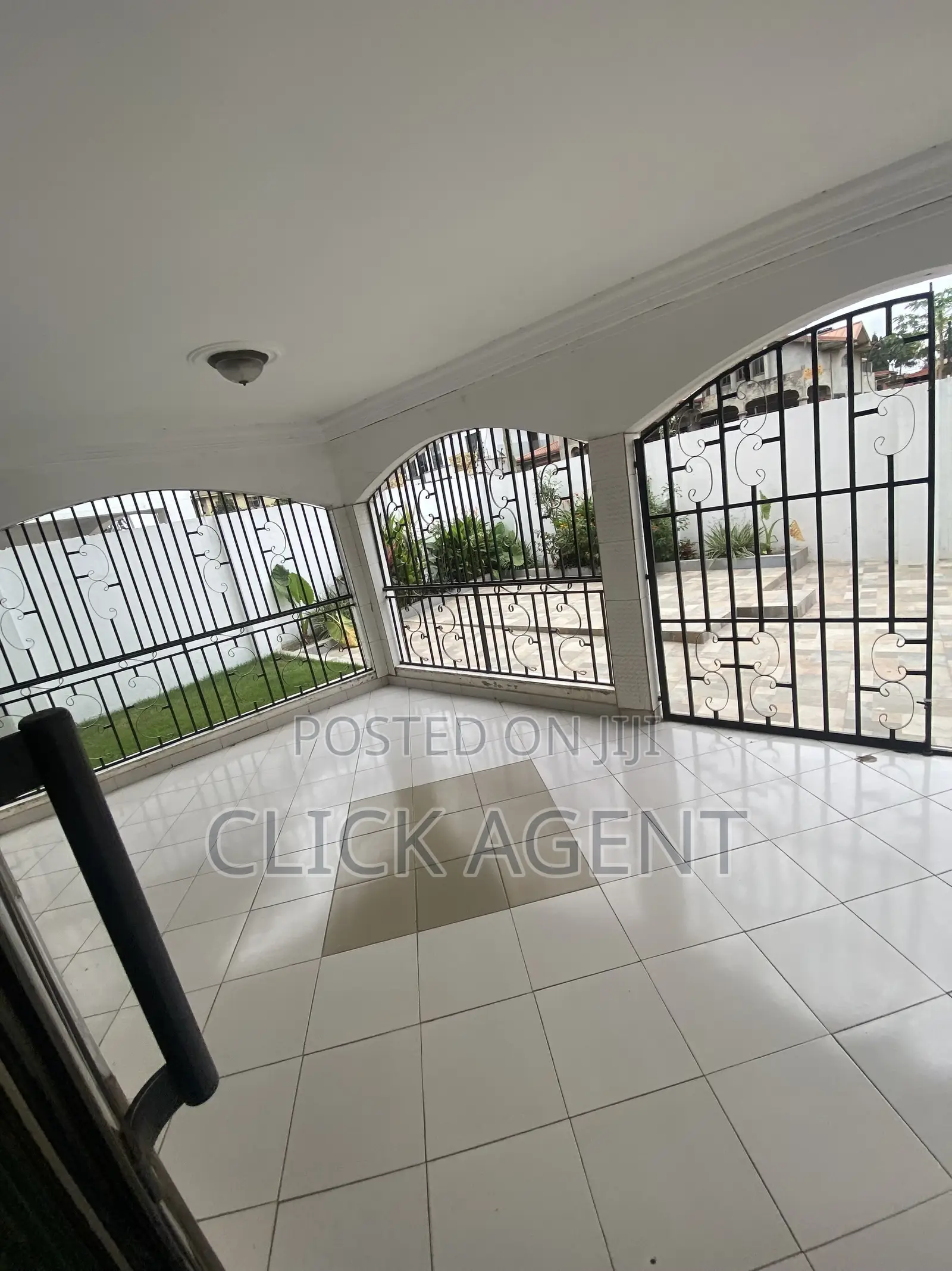 4bdrm House in East Legon, A&C Mall Area for rent