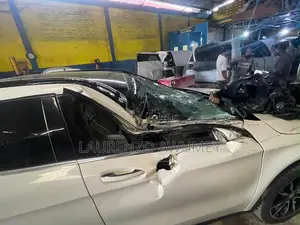Mercedes-Benz GLA-Class 2025 White
