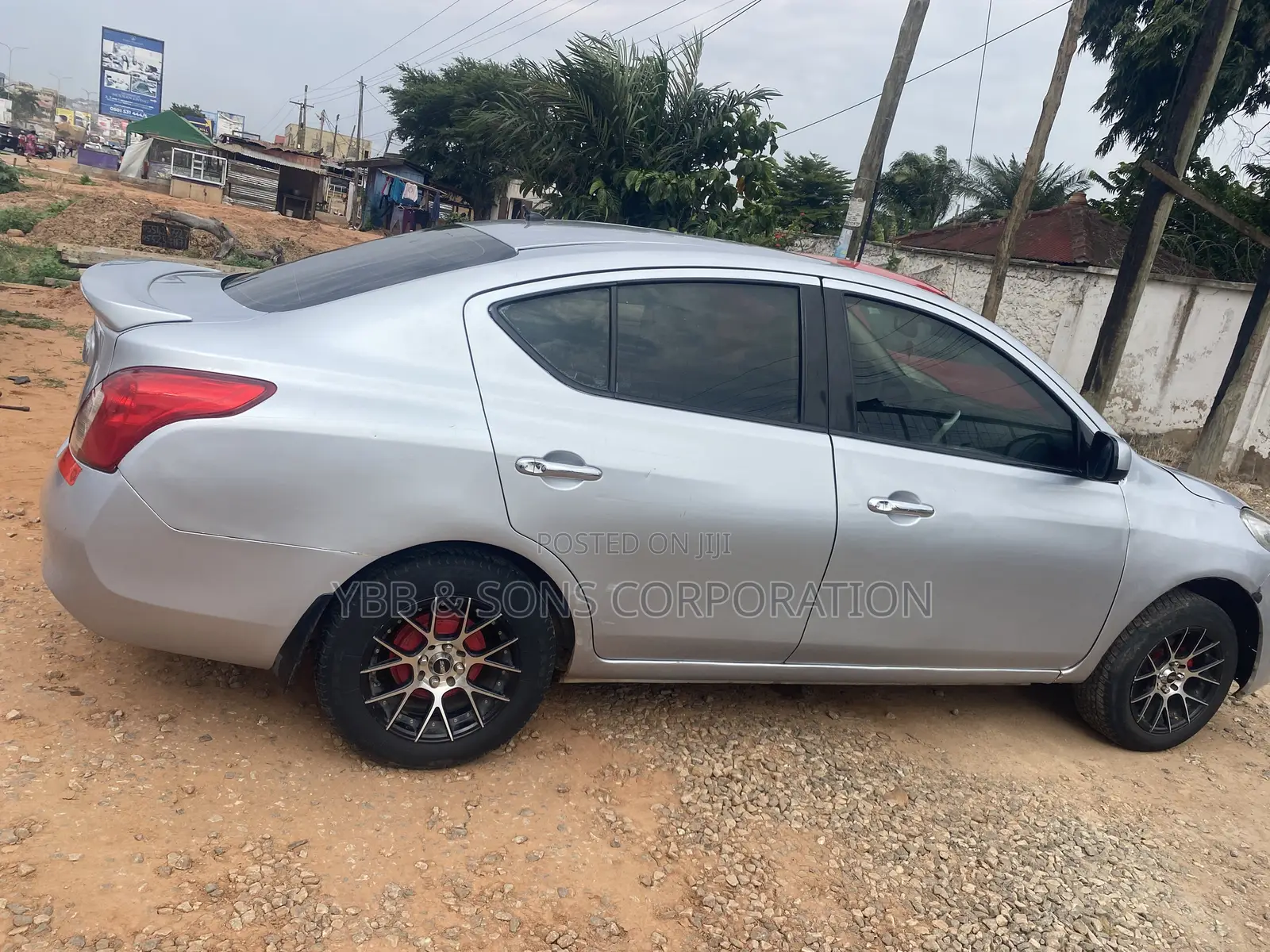 Nissan Versa 2013 Silver